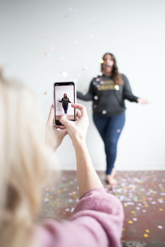 Por qué comprar seguidores en Tiktok, ventajas de la forma más sencilla de crecer en las redes 3 amanda vick pPV kqfs5wA unsplash 1